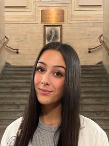 ISABELLE – DENTAL HYGIENIST